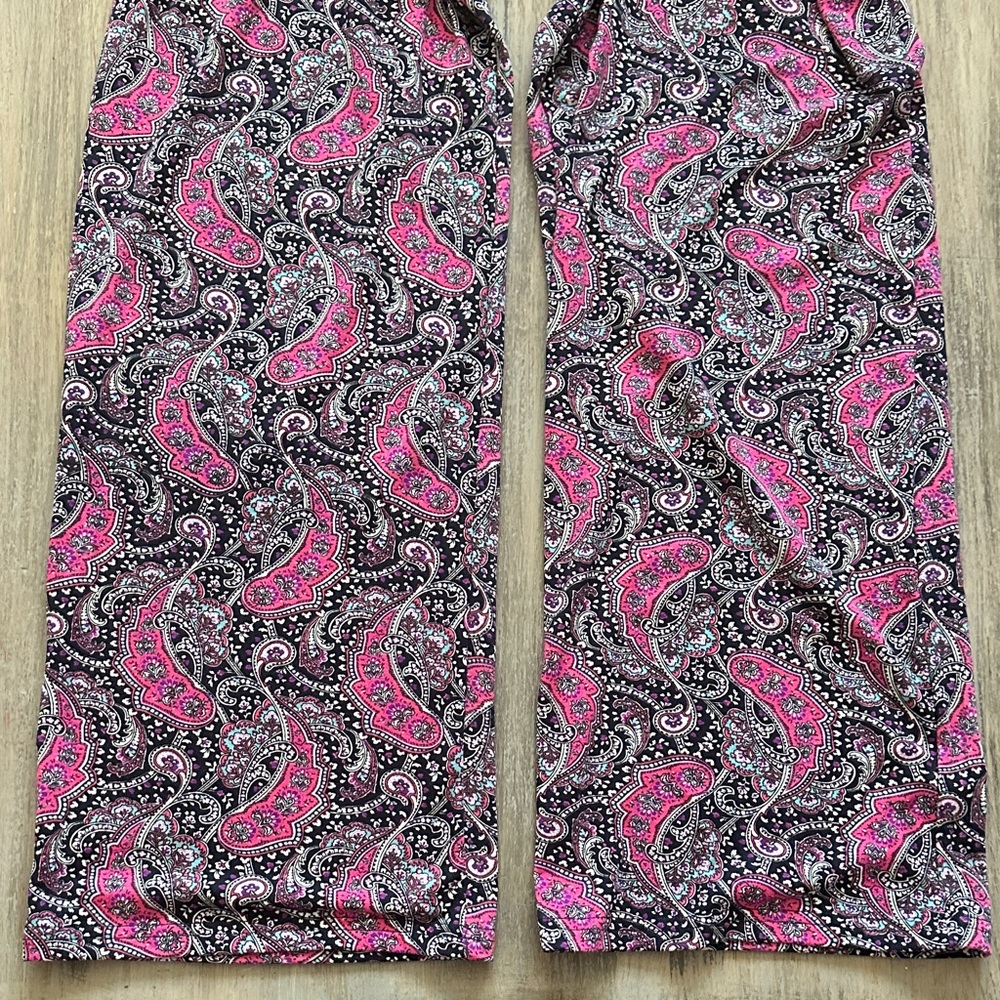 Urban Coco Paisley Print Casual Pants Pink and Black - Picture 4 of 4